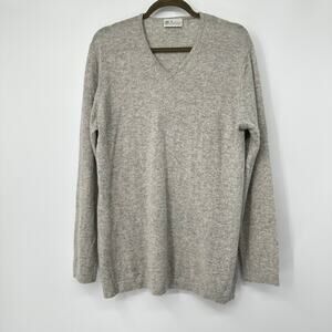 SALE!!! Betsys Cashmere V neck Melange Sweater Size M